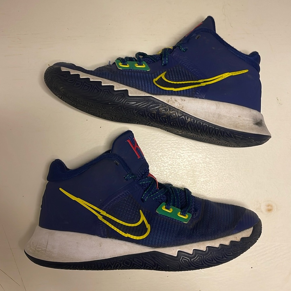 Nike kyrie flytrap 4 gs deep royal blue